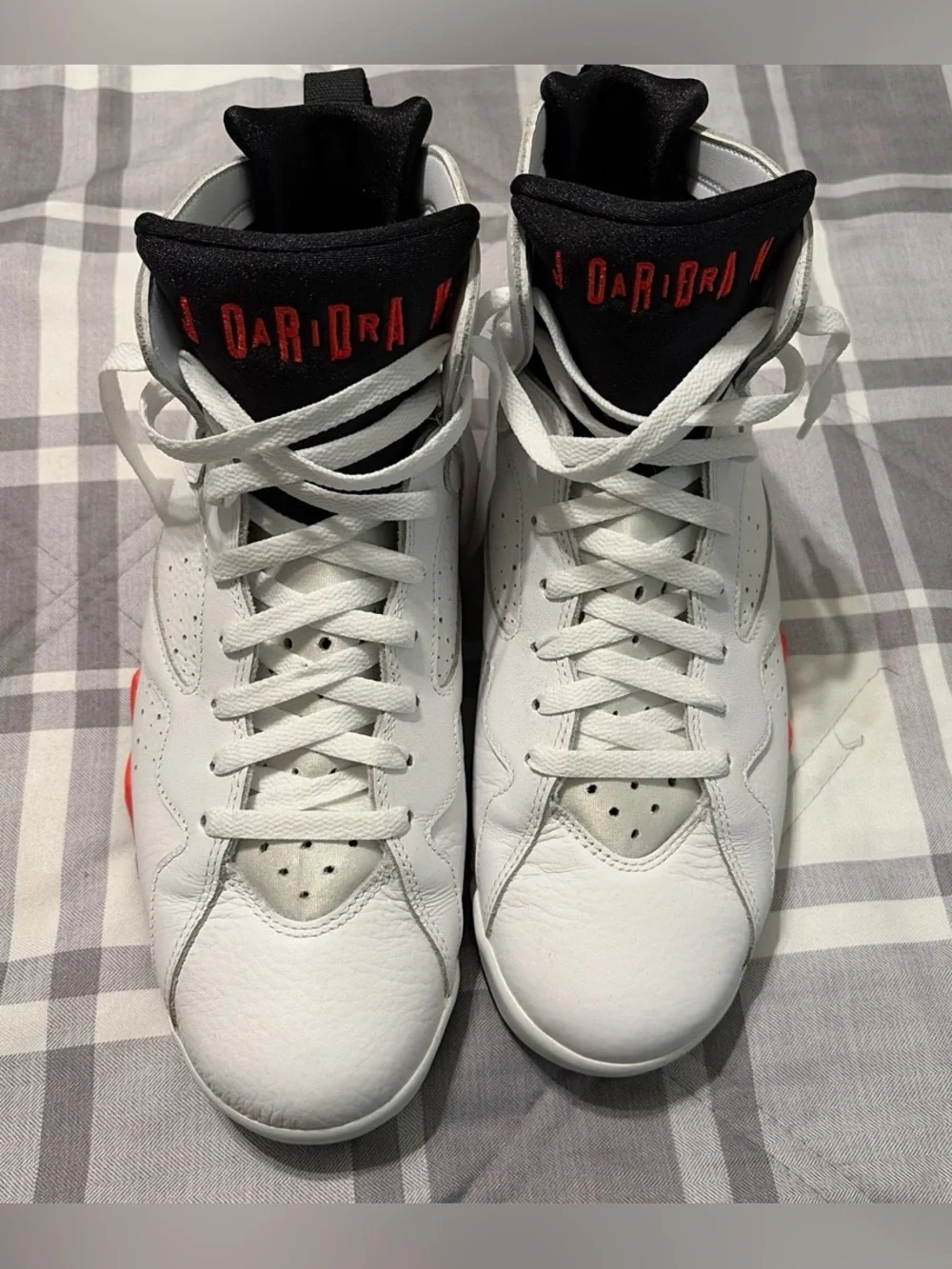 Nike Air Jordan 7s retro white infareds basketball shoes  Size 11  No box